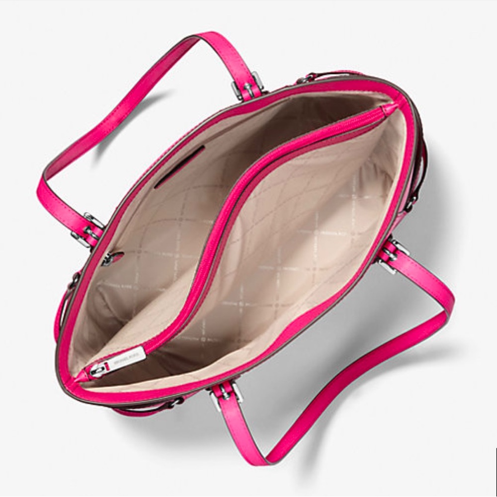 Michael Kors Voyager Large Saffiano Leather Tote Bag
Dragonfruit 
NWT - Picture 3 of 16